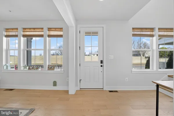 $4,500 | 22129 Clarksburg Road, Clarksburg, MD 20871