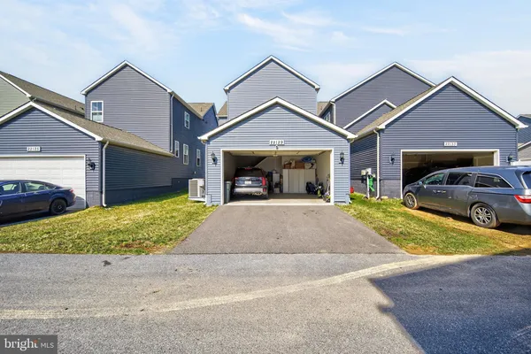 $4,500 | 22129 Clarksburg Road, Clarksburg, MD 20871