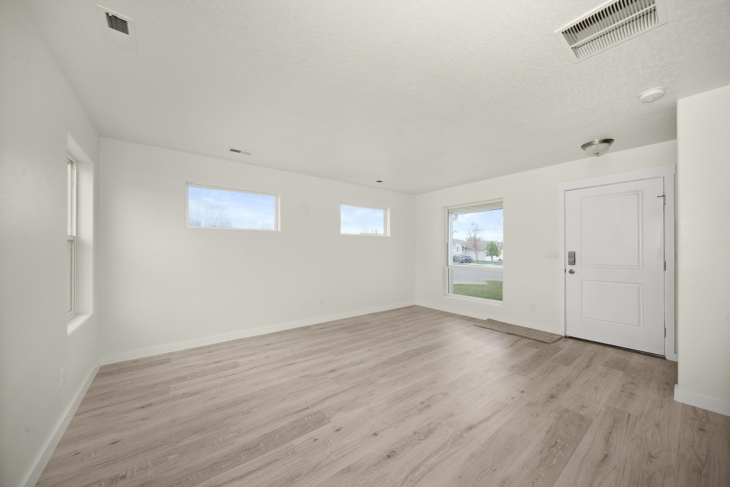 1702 West Tree Lane Spokane, WA 99208 - Photo 5 of 30 Gallery Image 5