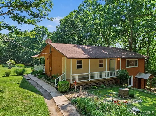 $425,000 | 5072 Oak Tree Lane, House Springs, MO 63051