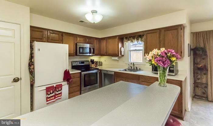 907 Boom Way Annapolis, MD 21401 - Photo 9 of 29 Kitchen