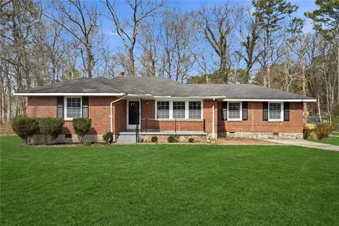 $1,900 | 5205 Five Forks Trickum Road Southwest, Lilburn, GA 30047