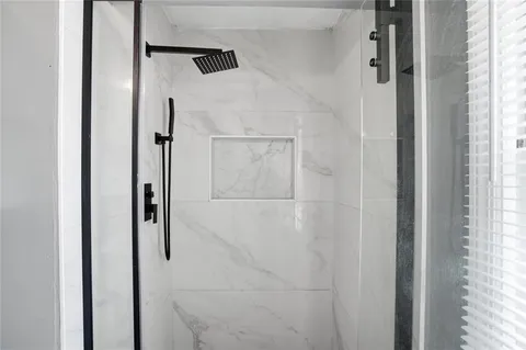 $1,900 | 5205 Five Forks Trickum Road Southwest, Lilburn, GA 30047