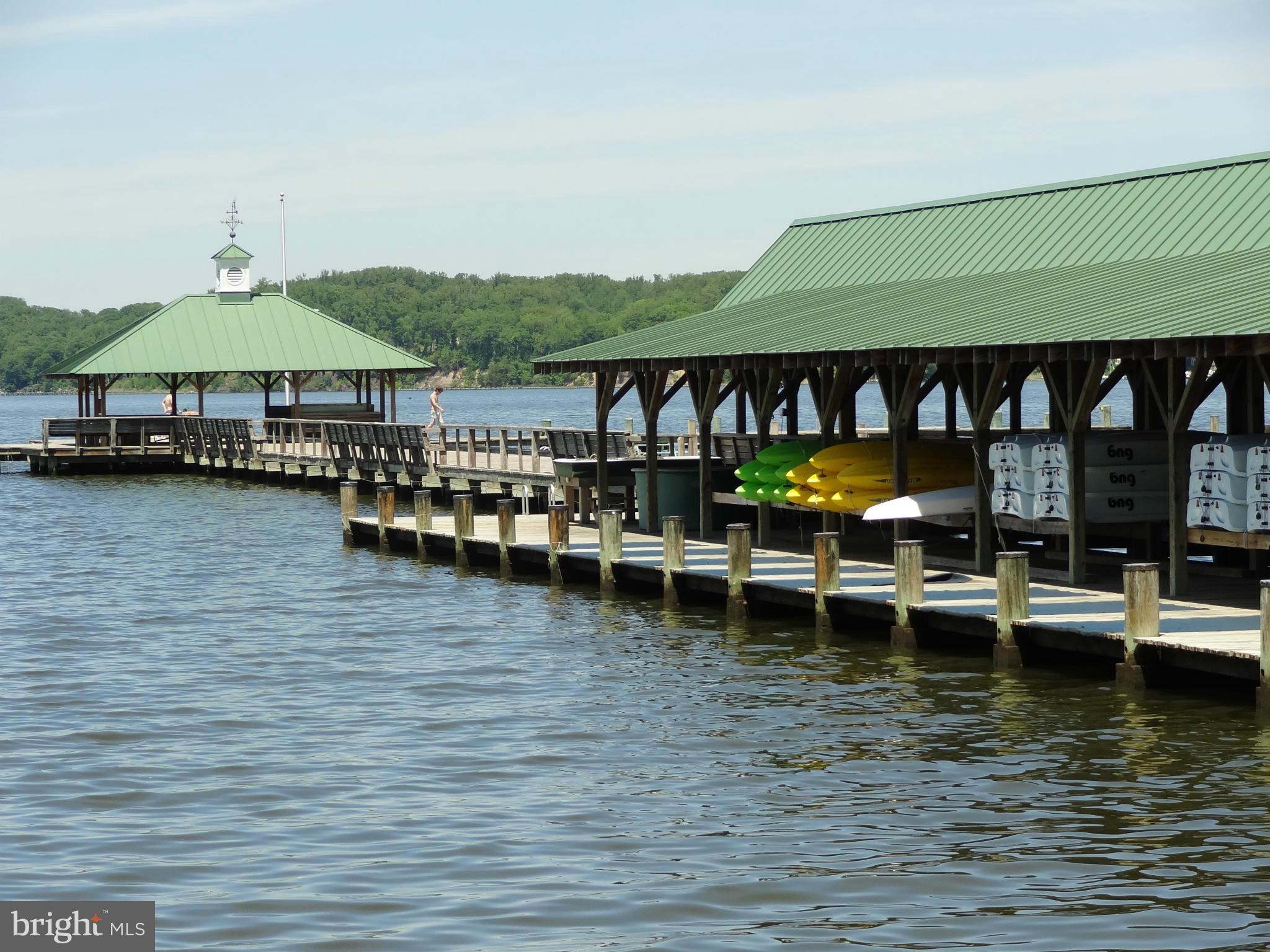 704 Robin Hood Road Annapolis, MD 21405 - Photo 26 of 30 Community Pier