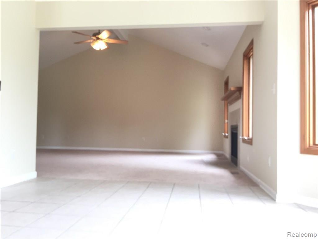 34363 Country Meadow Road New Baltimore, MI 48047 - Photo 10 of 28 IMG_9929.jpg