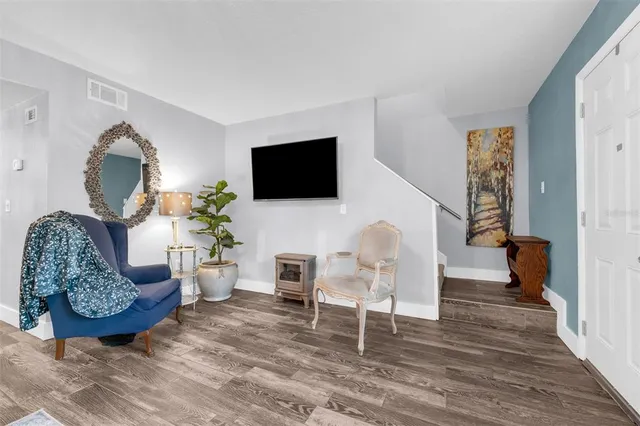 $239,000 | 1630 Gulfview Drive, Unit 423, Maitland, FL 32751