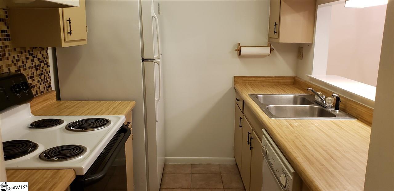 31 Pointer Lane, Unit (S A & B) Greenville, SC 29607 - Photo 8 of 29 Gallery Image 8
