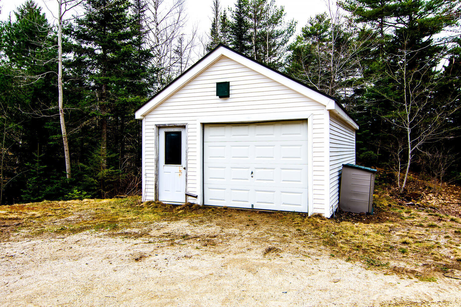 242 Mines Road Blue Hill, ME 04614 - Photo 3 of 22 242 Mines Road Blue Hill ME-large-003-00