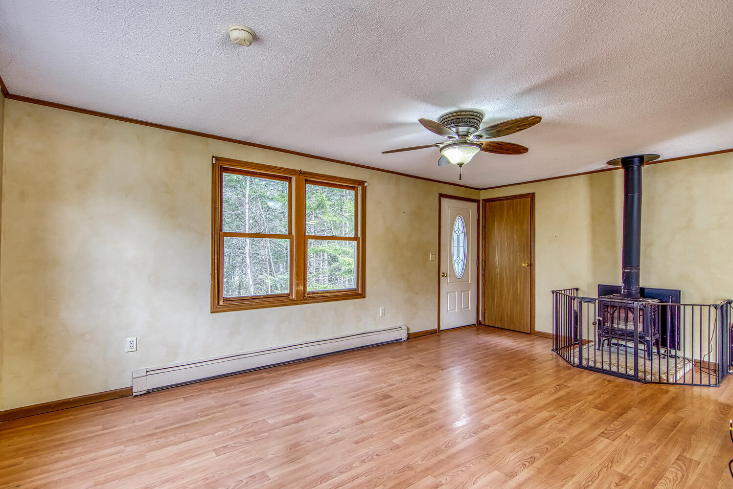 242 Mines Road Blue Hill, ME 04614 - Photo 10 of 22 242 Mines Road Blue Hill ME-large-011-00