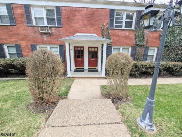 $3,100 | 48 Mt Kemble Avenue, Unit B, Morristown, NJ 07960