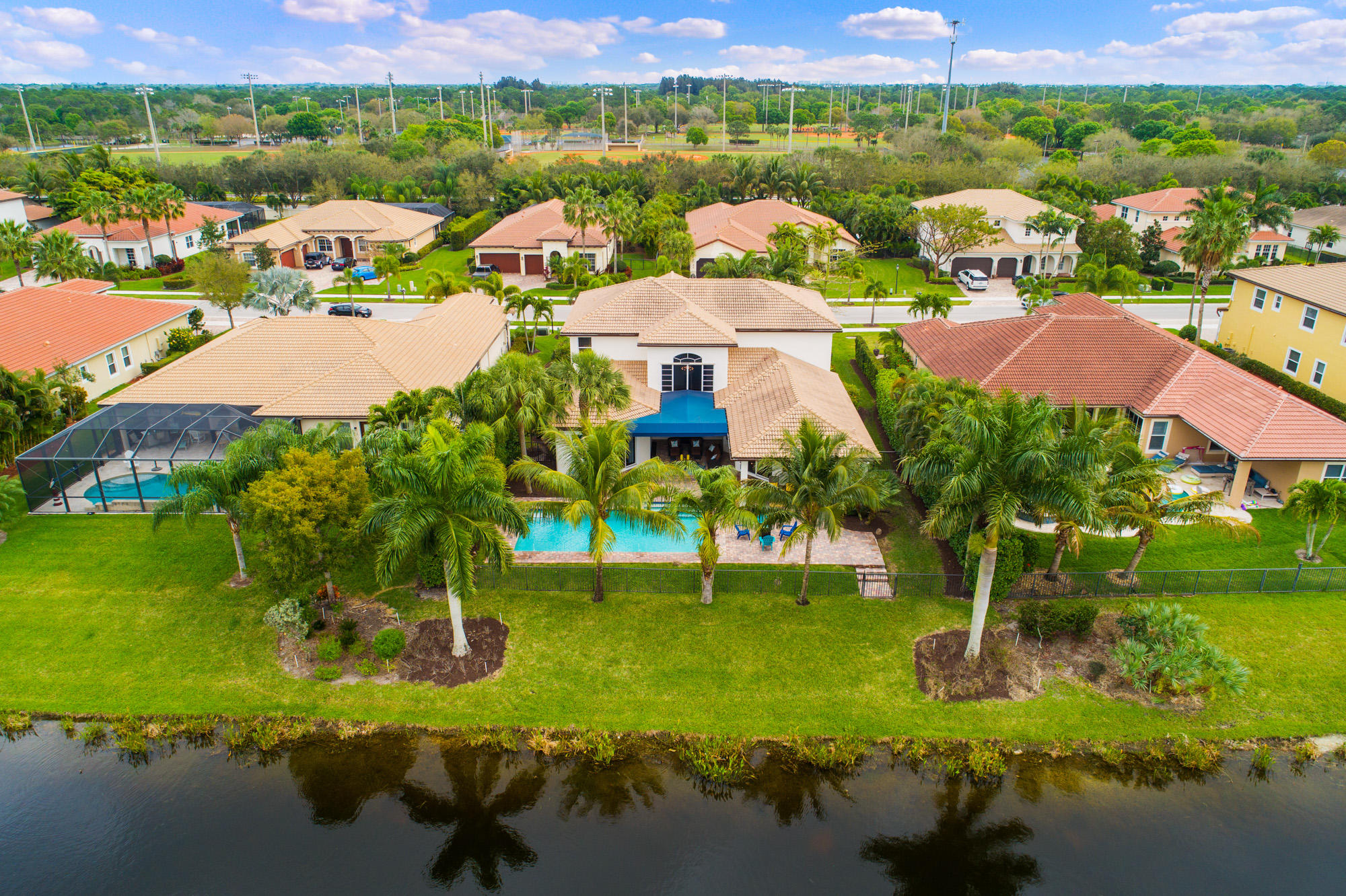 274 Rudder Cay Way Jupiter, FL 33458 - Photo 4 of 38 Back View
