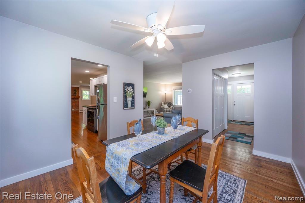 5811 Cowell Road Pinckney, MI 48169 - Photo 9 of 48