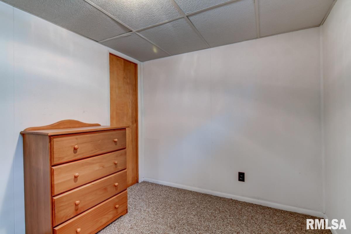 2052 North 22nd Street Springfield, IL 62702 - Photo 12 of 14