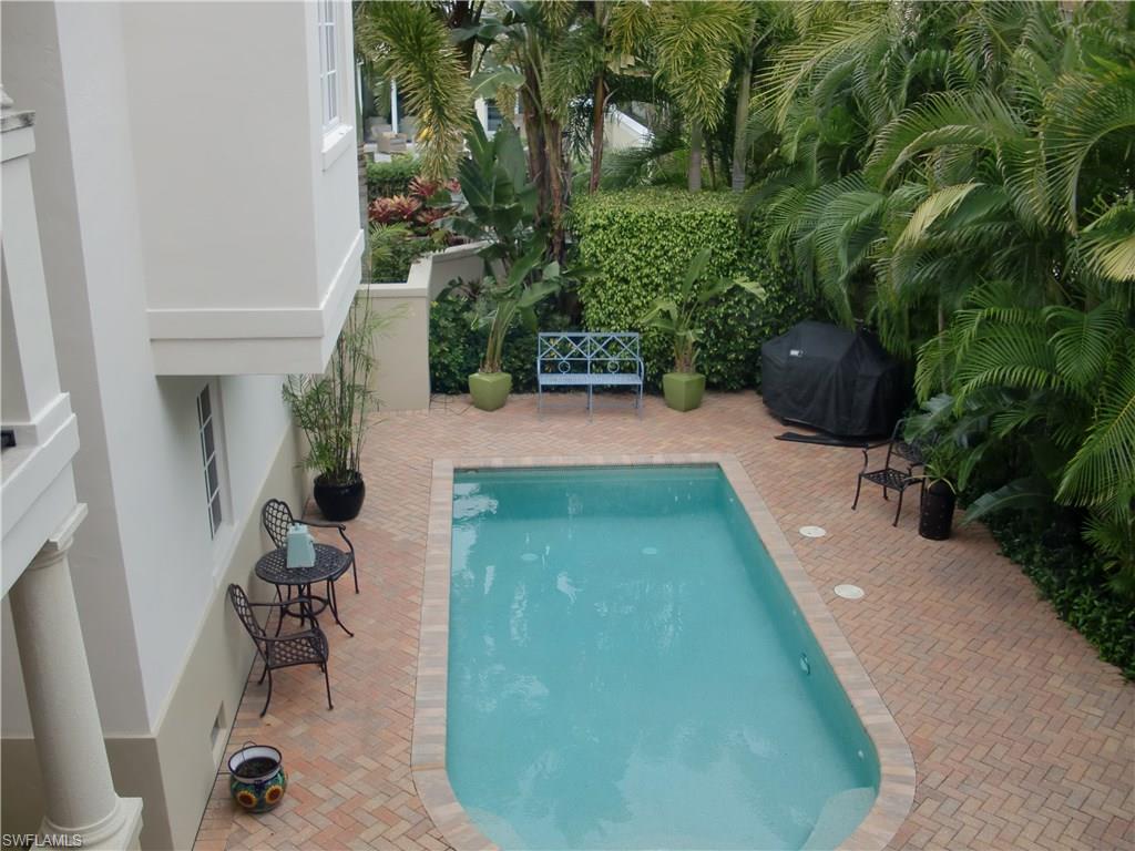 435 3rd Avenue South, Unit 3 Naples, FL 34102 - Photo 10 of 12 a view of yard