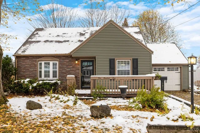 $204,900 | 101 Castle Road, Clay, NY 13212