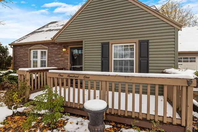 $204,900 | 101 Castle Road, Clay, NY 13212