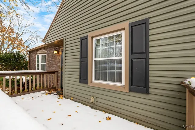 $204,900 | 101 Castle Road, Clay, NY 13212