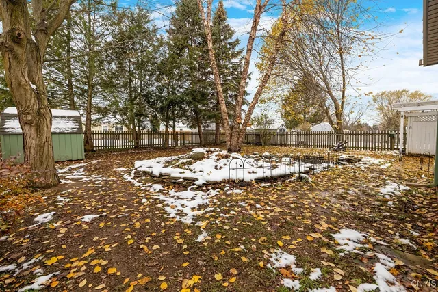 $204,900 | 101 Castle Road, Clay, NY 13212