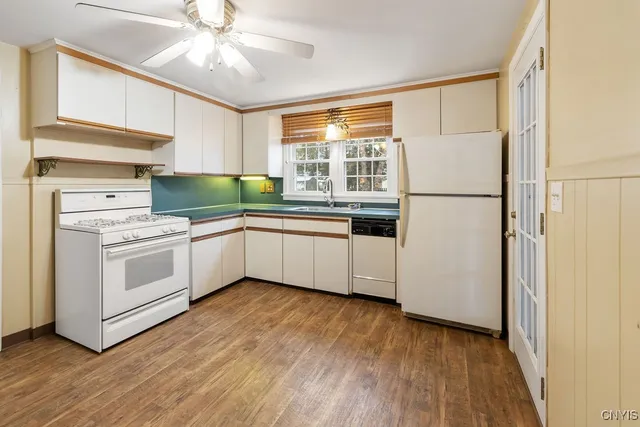 $204,900 | 101 Castle Road, Clay, NY 13212