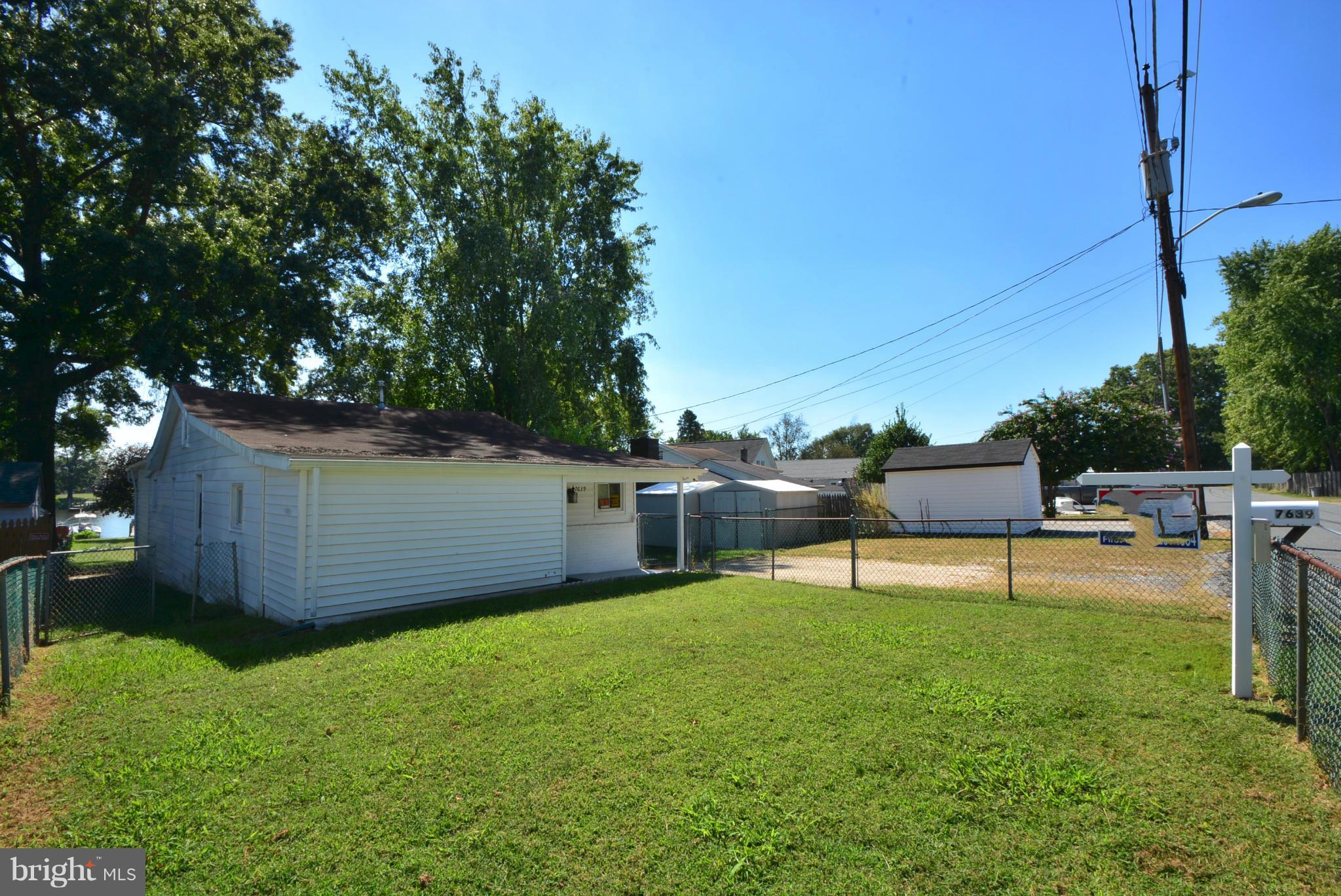 7639 South Bend Road Baltimore, MD 21222 - Photo 3 of 28 Exterior (Front)