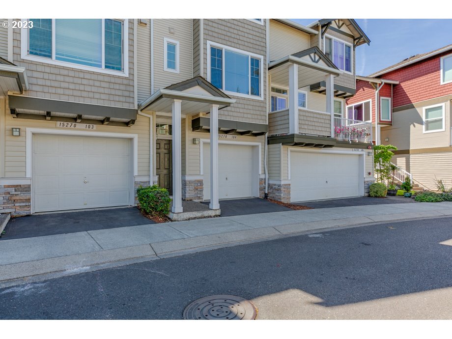 15270 Southwest Sparrow Loop, Unit 104 Beaverton, OR 97007 - Photo 1 of 33 Gallery Image 1