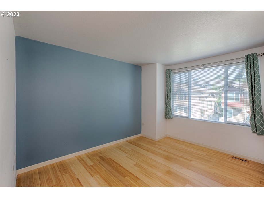 15270 Southwest Sparrow Loop, Unit 104 Beaverton, OR 97007 - Photo 15 of 33 Gallery Image 15