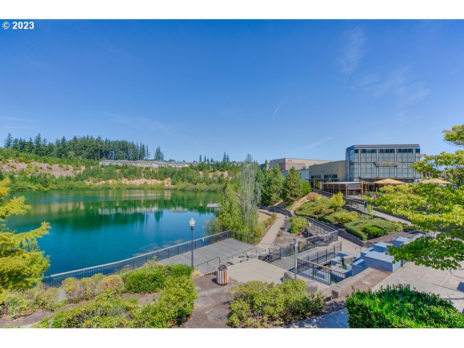 15270 Southwest Sparrow Loop, Unit 104 Beaverton, OR 97007 - Photo 28 of 33 Gallery Image 28