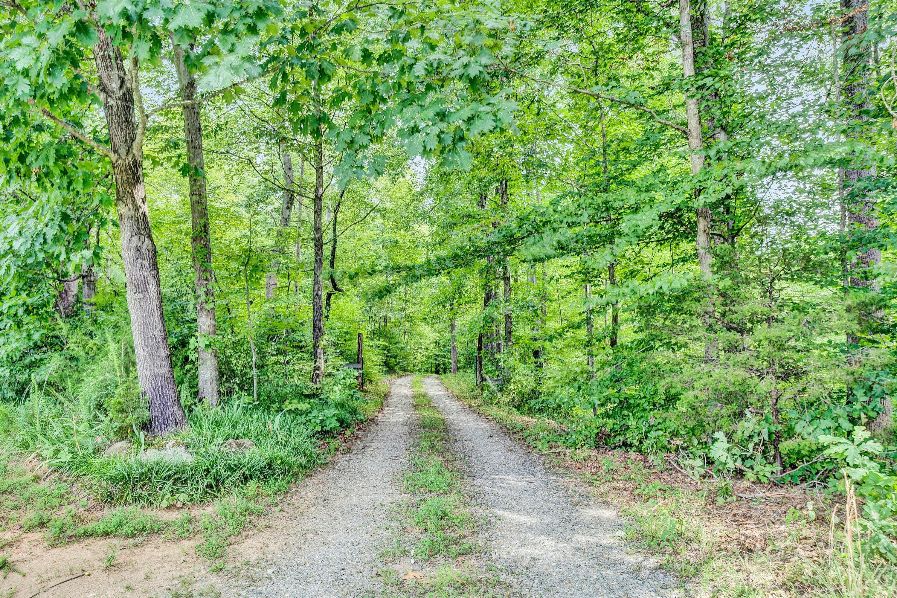 11289 Sontag Road Martinsville, VA 24112 - Photo 5 of 55 05-DSC00163