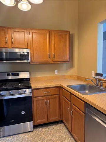 $2,450 | 4 Lexington Hills Road, Unit 6, Harriman, NY 10926