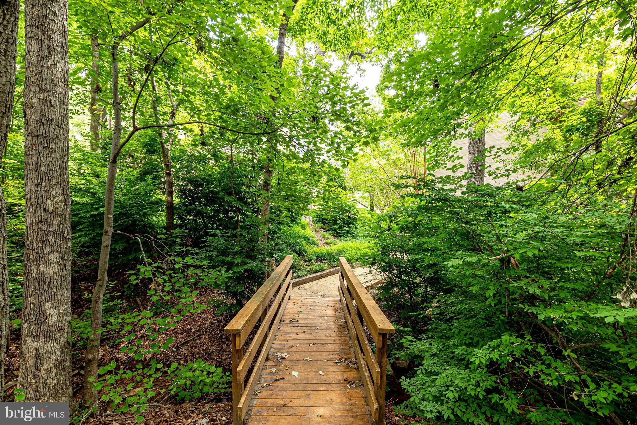 1650 Parkcrest Circle, Unit 101 Reston, VA 20190 - Photo 34 of 40