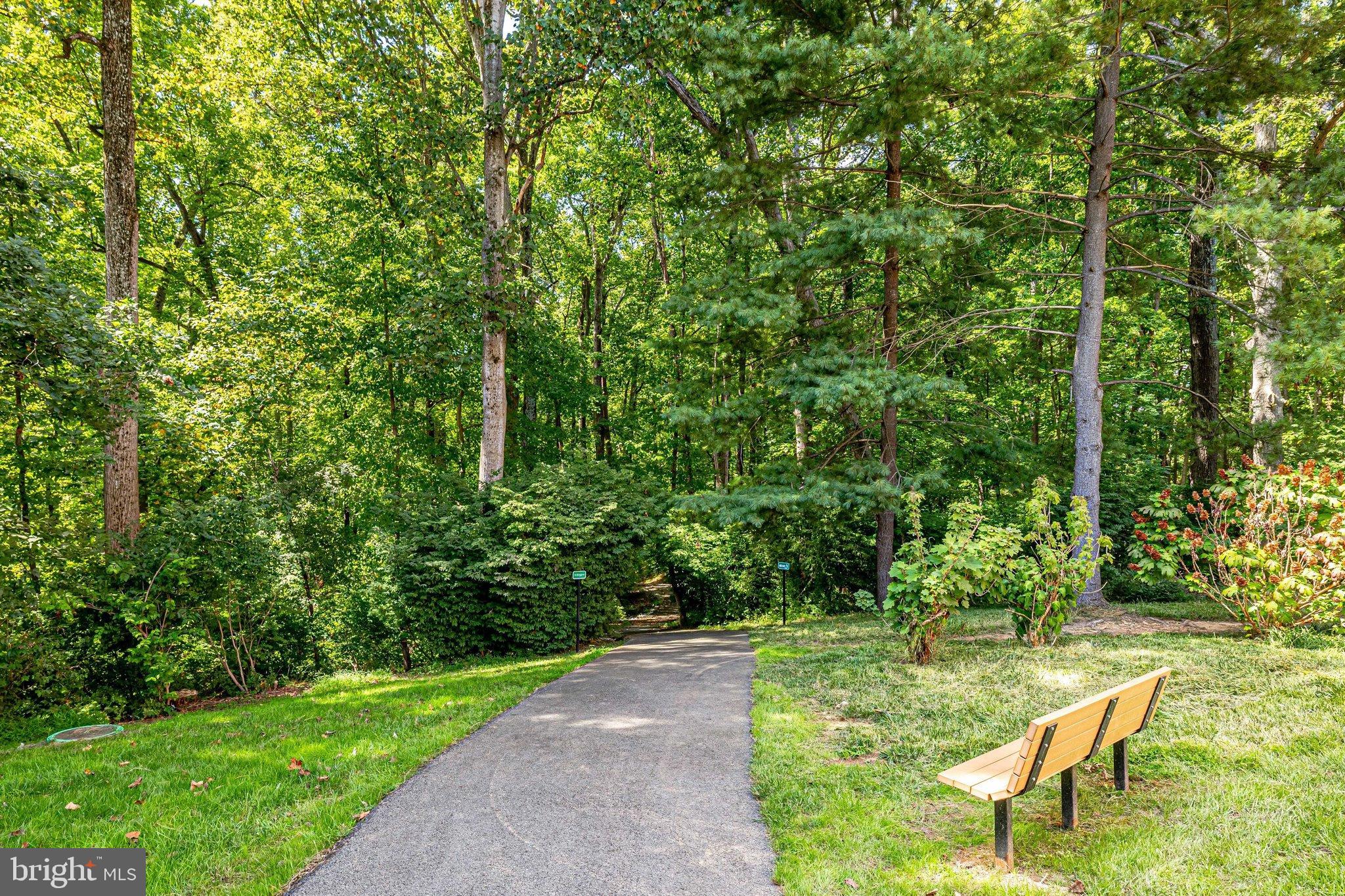 1650 Parkcrest Circle, Unit 101 Reston, VA 20190 - Photo 37 of 40