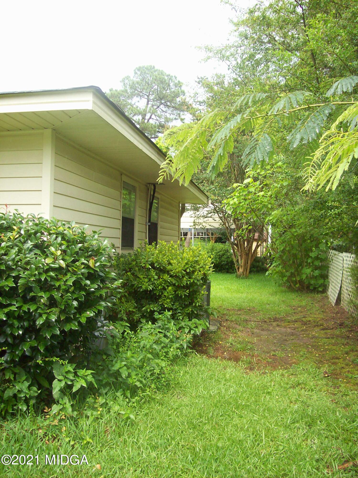 5406 Bloomfield Road Macon, GA 31206 - Photo 22 of 31 102_0025