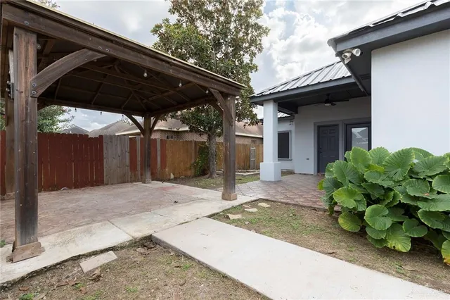 $294,900 | 905 East Brady Avenue, Pharr, TX 78577