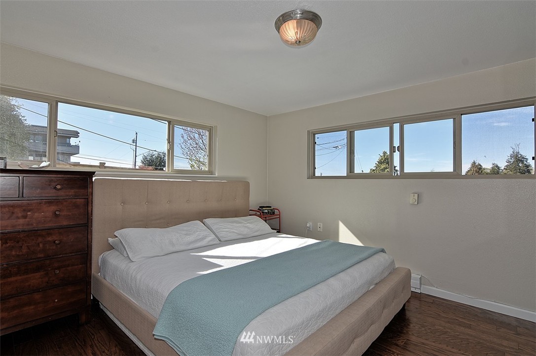 712 Bell Street Edmonds, WA 98020 - Photo 8 of 17 Gallery Image 8