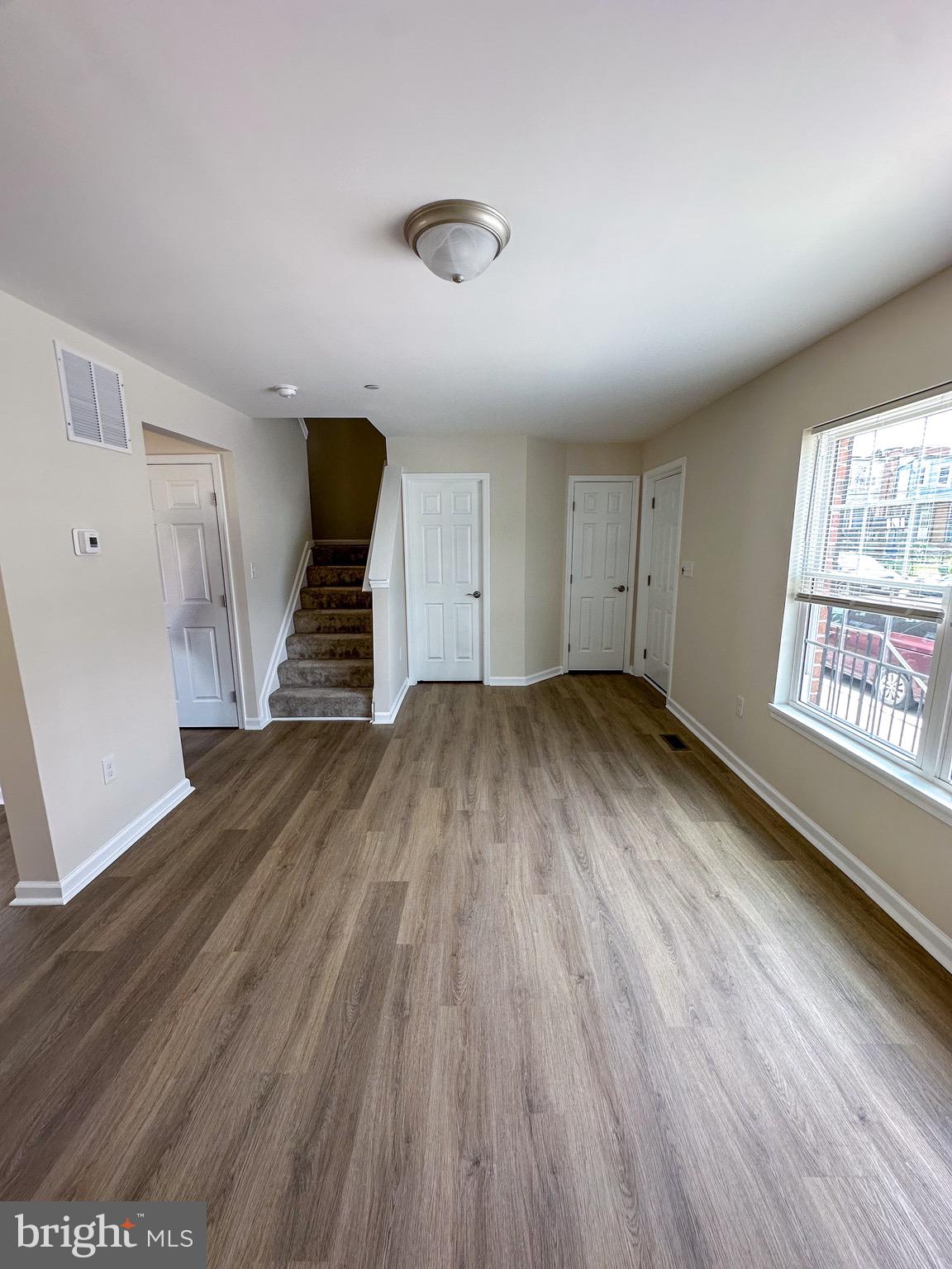 605 Collett Street Baltimore, MD 21217 - Photo 3 of 36