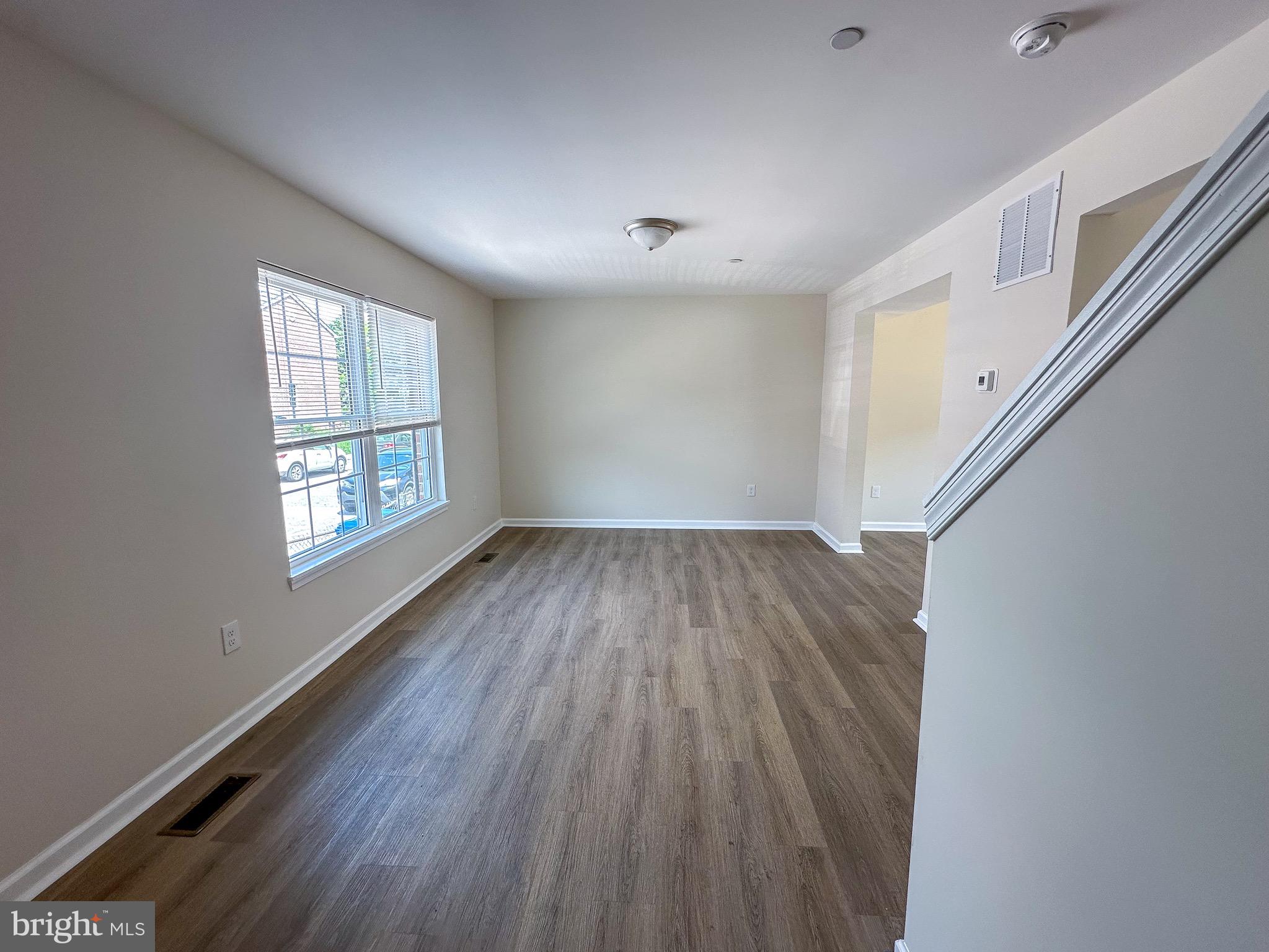 605 Collett Street Baltimore, MD 21217 - Photo 6 of 36
