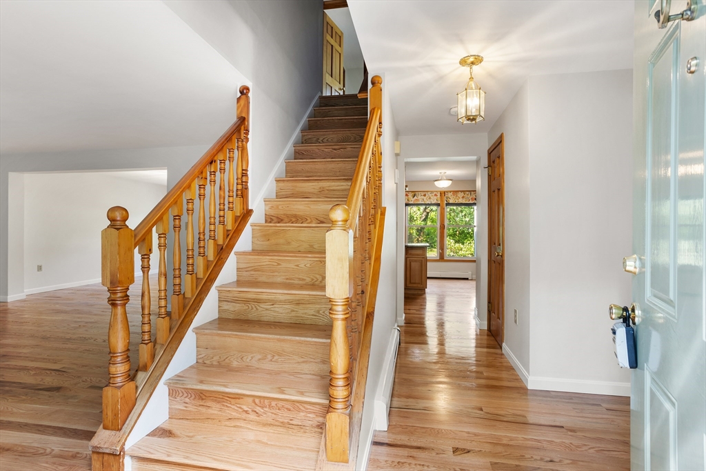 27 Park Street Pepperell, MA 01463 - Photo 12 of 38