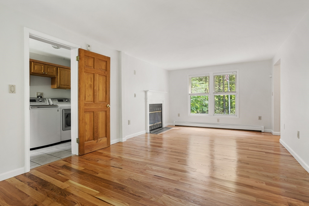 27 Park Street Pepperell, MA 01463 - Photo 15 of 38