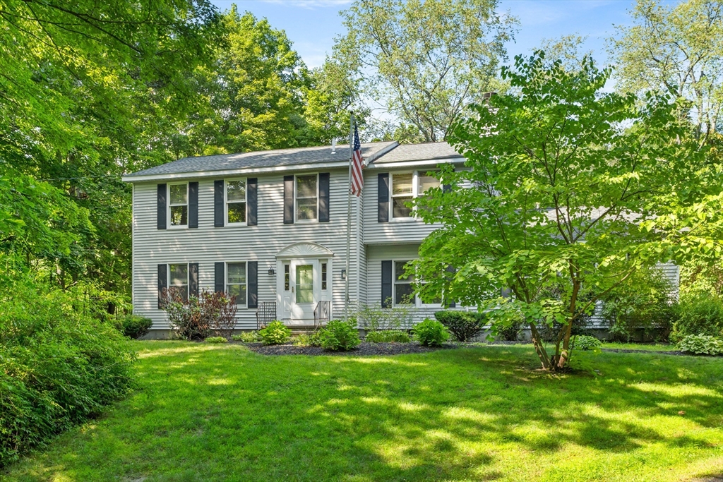 27 Park Street Pepperell, MA 01463 - Photo 2 of 38