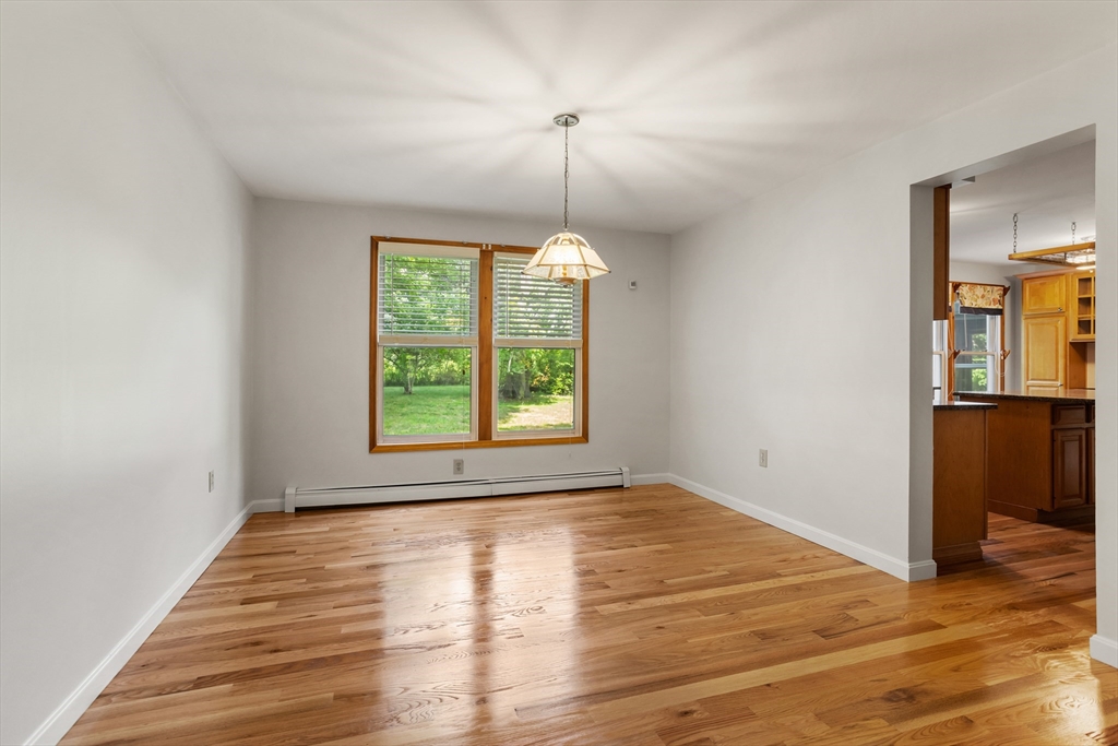 27 Park Street Pepperell, MA 01463 - Photo 21 of 38