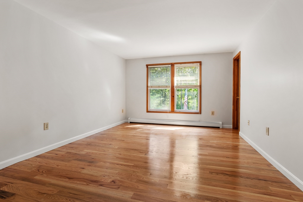 27 Park Street Pepperell, MA 01463 - Photo 29 of 38