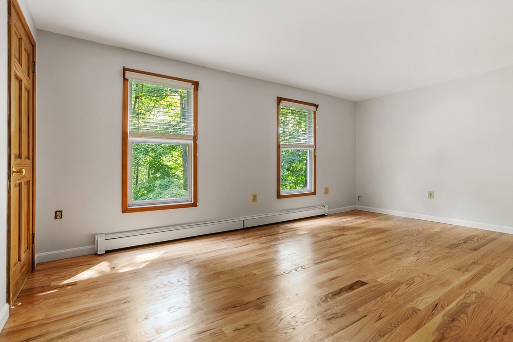 27 Park Street Pepperell, MA 01463 - Photo 33 of 38