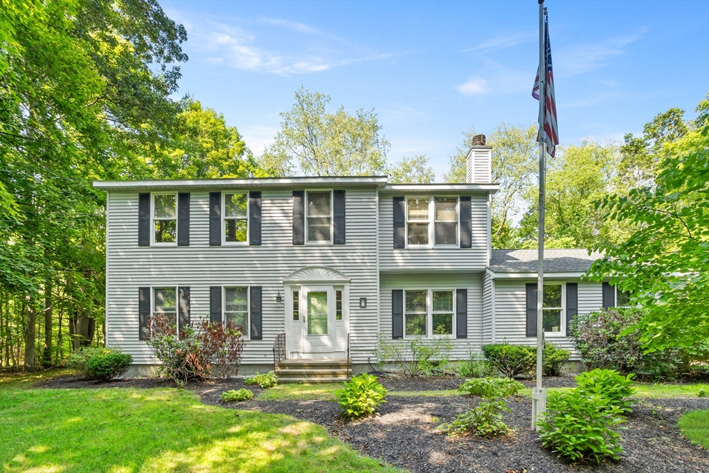 27 Park Street Pepperell, MA 01463 - Photo 5 of 38