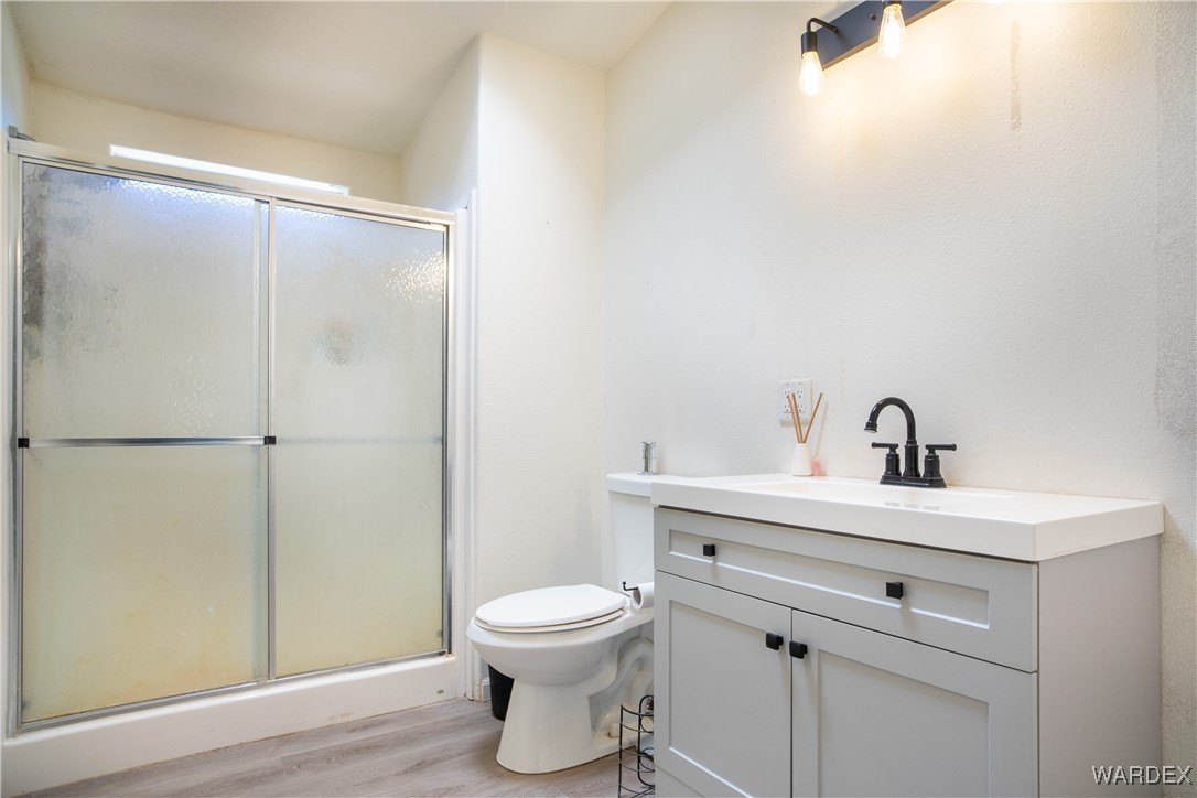 792 Knight Creek Road Kingman, AZ 86401 - Photo 19 of 76 Bathroom