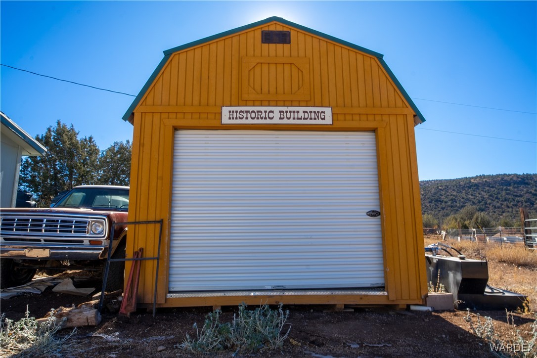 792 Knight Creek Road Kingman, AZ 86401 - Photo 27 of 76 Garage