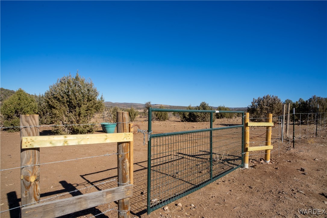 792 Knight Creek Road Kingman, AZ 86401 - Photo 47 of 76 Fence