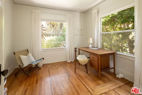 $2,000,000 | 727 Amoroso Place, Venice, CA 90291