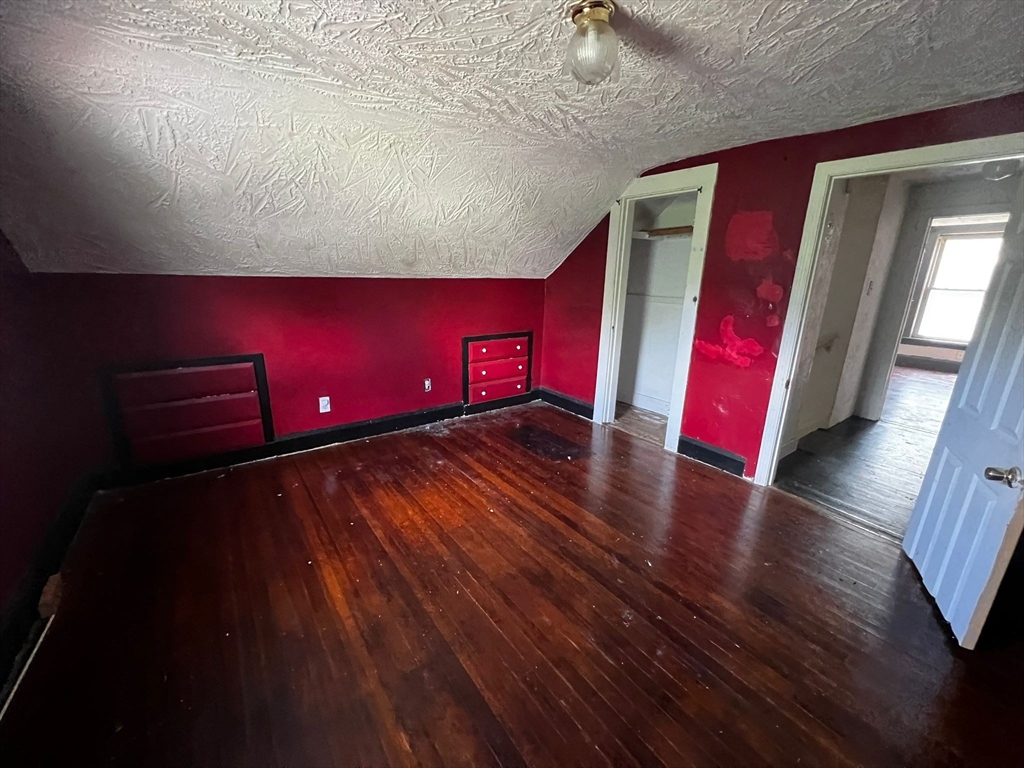 16 Grist Mill Road Grafton, MA 01519 - Photo 10 of 16 a view of an entryway