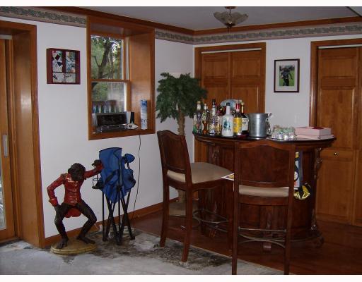 5481 Gibson Road Gibsonia, PA 15044 - Photo 5 of 10 Den/Family/Great Room.