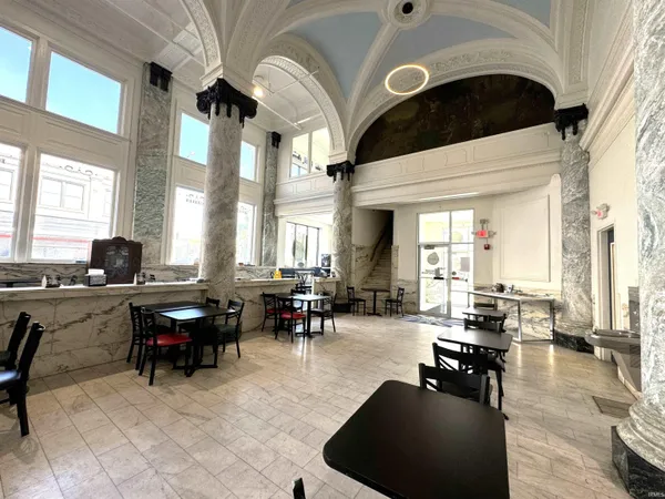 $8,000,000 | 402 South Washington Street, Marion, IN 46953